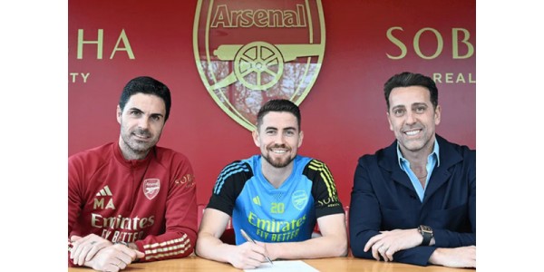 Arsenal je produžio ugovor s veteranom Jorginhom Frellom na još godinu dana